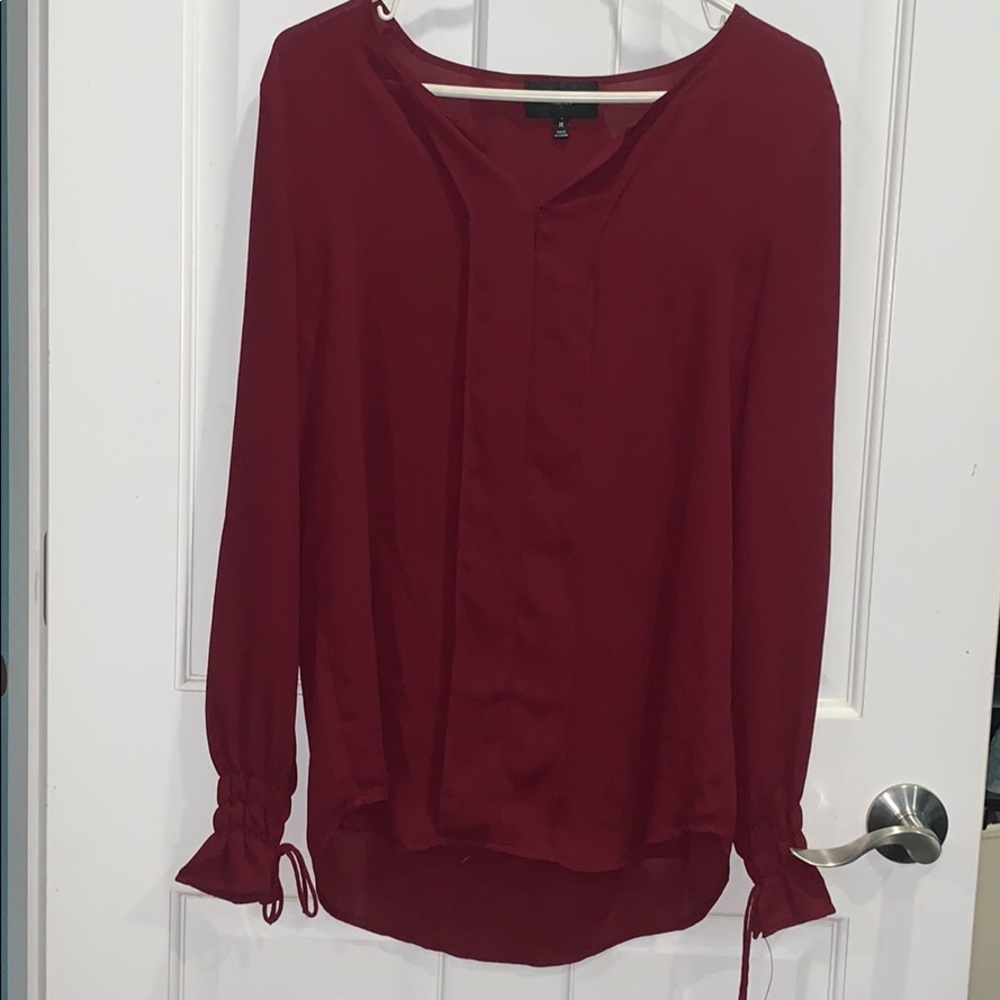 Like new cute top, barely worn